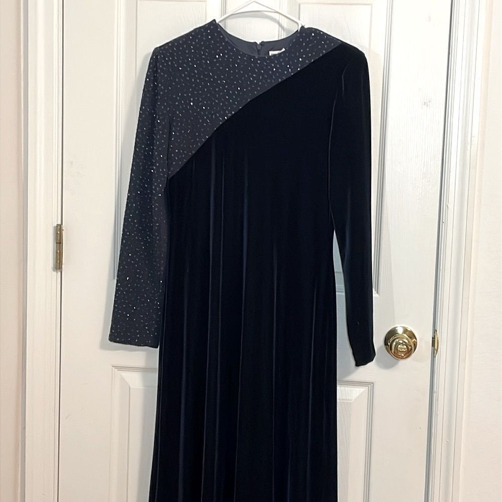 Vintage Jessica Howard Evening Gown, Black, long sleeve, bejeweled, 6 - Picture 2 of 5